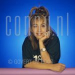 04-08-1987 Nada van Nie at studio in Amsterdam, on behalf of movie Honneponnetje.

[keywords]Posed, Half Length, Eyecontact, Smiling[/keywords]